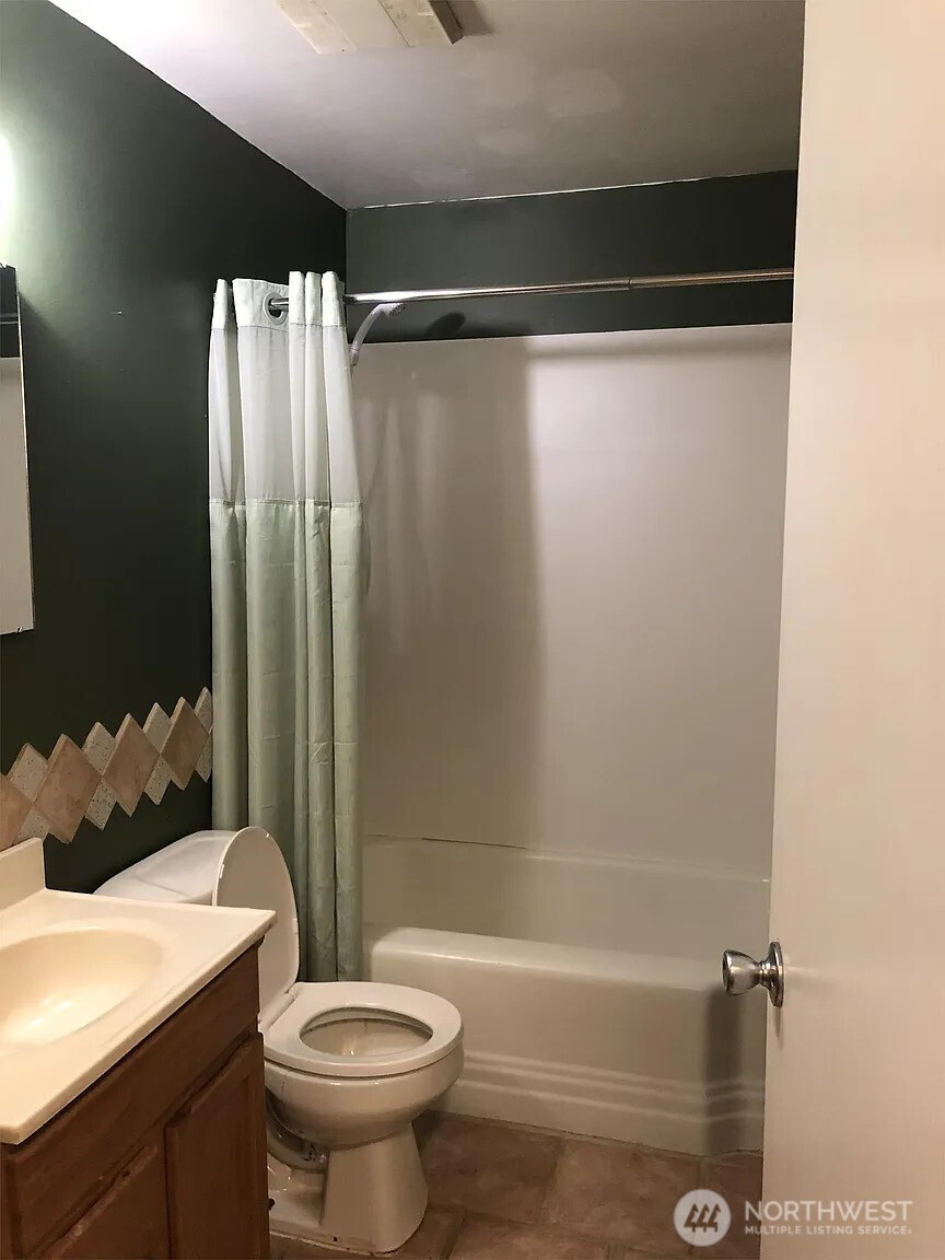 23504 58th Avenue W, Mountlake Terrace, WA 98043