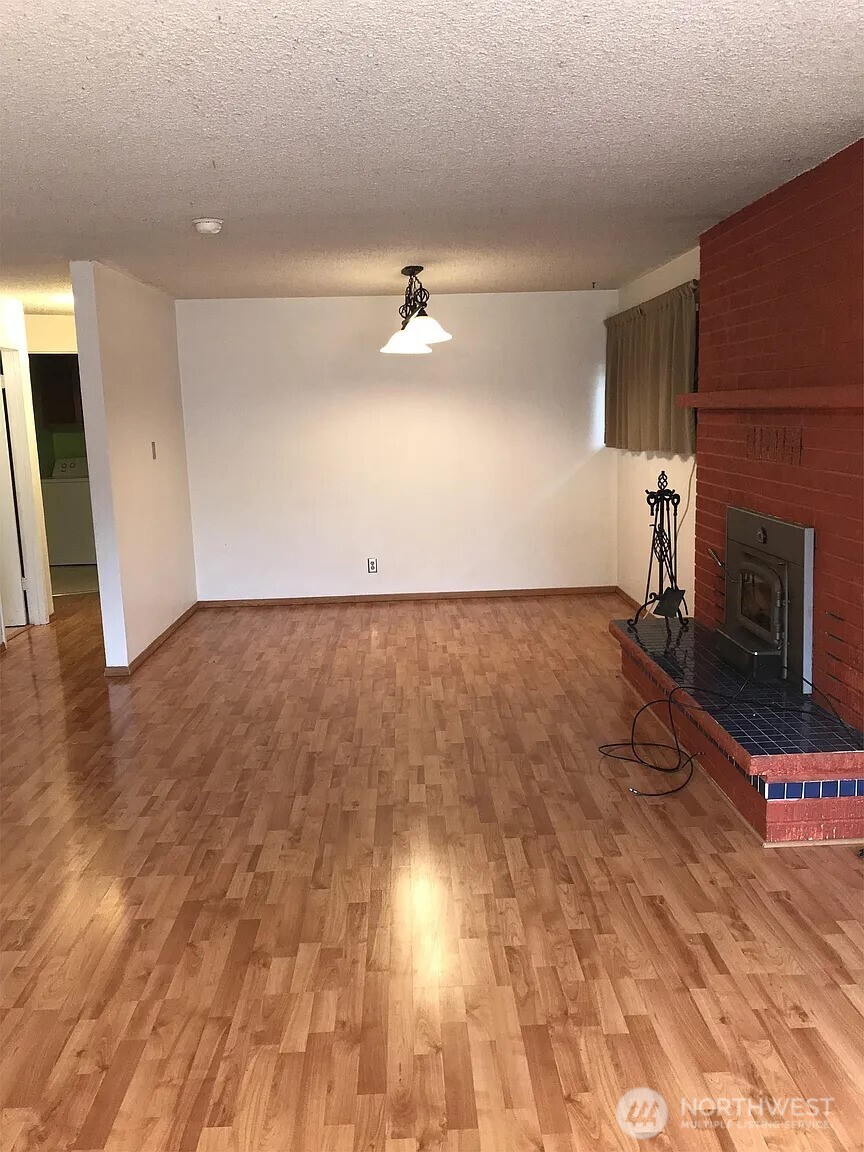 23504 58th Avenue W, Mountlake Terrace, WA 98043