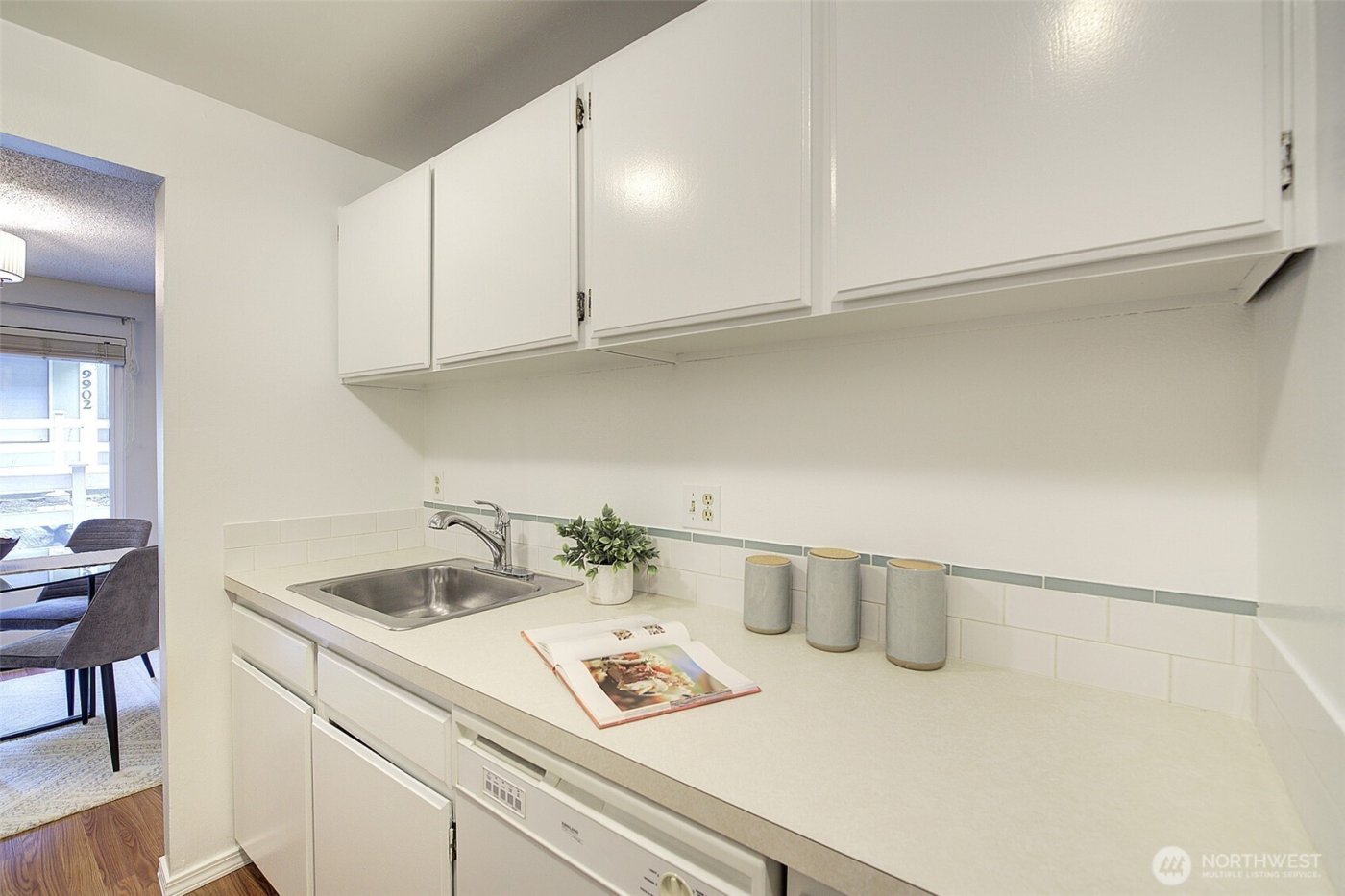 9900 NE 124th Street #1315, Kirkland, WA 98034-3764