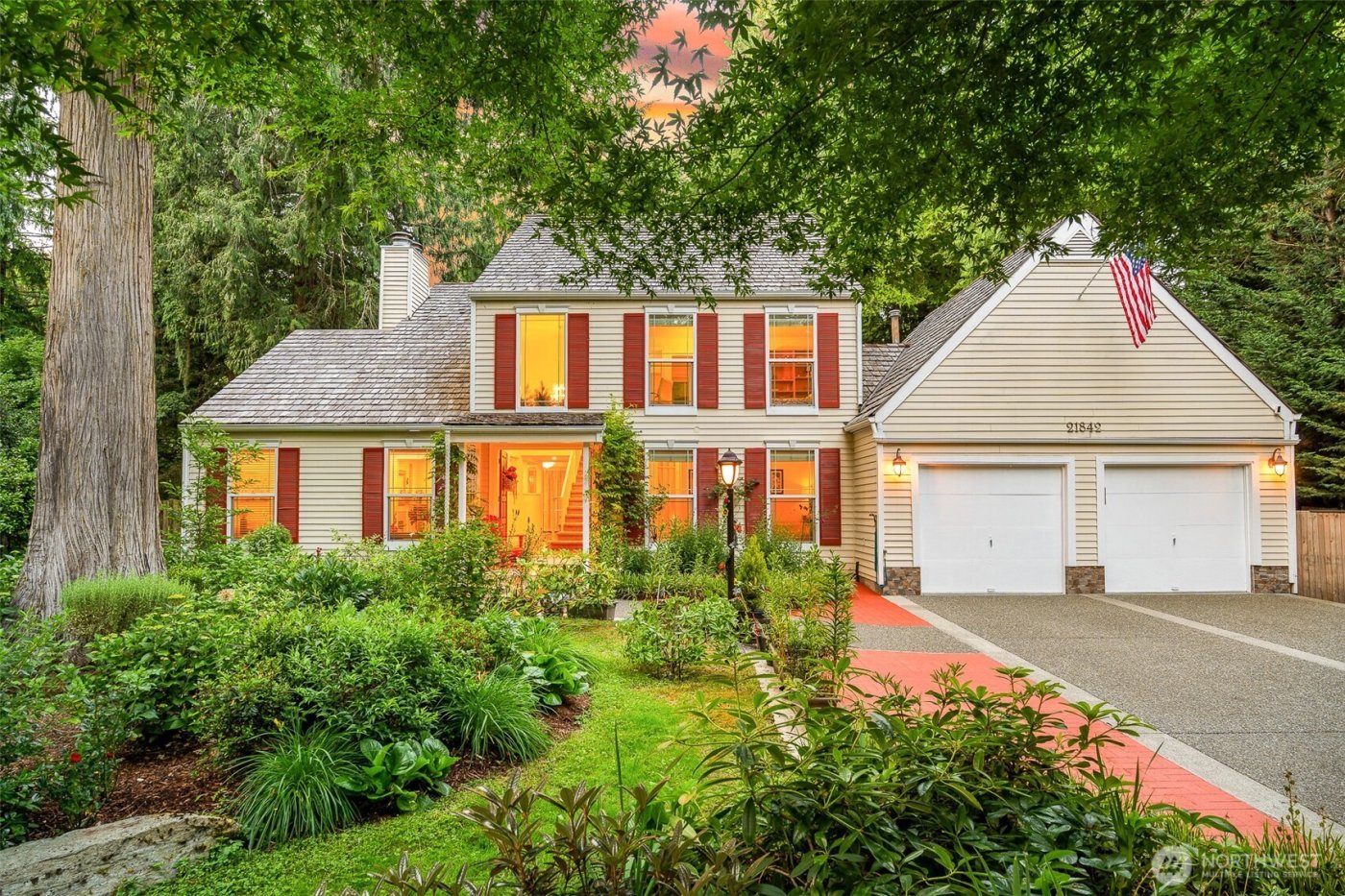 21842 NE 30th Place , Sammamish, WA 98074