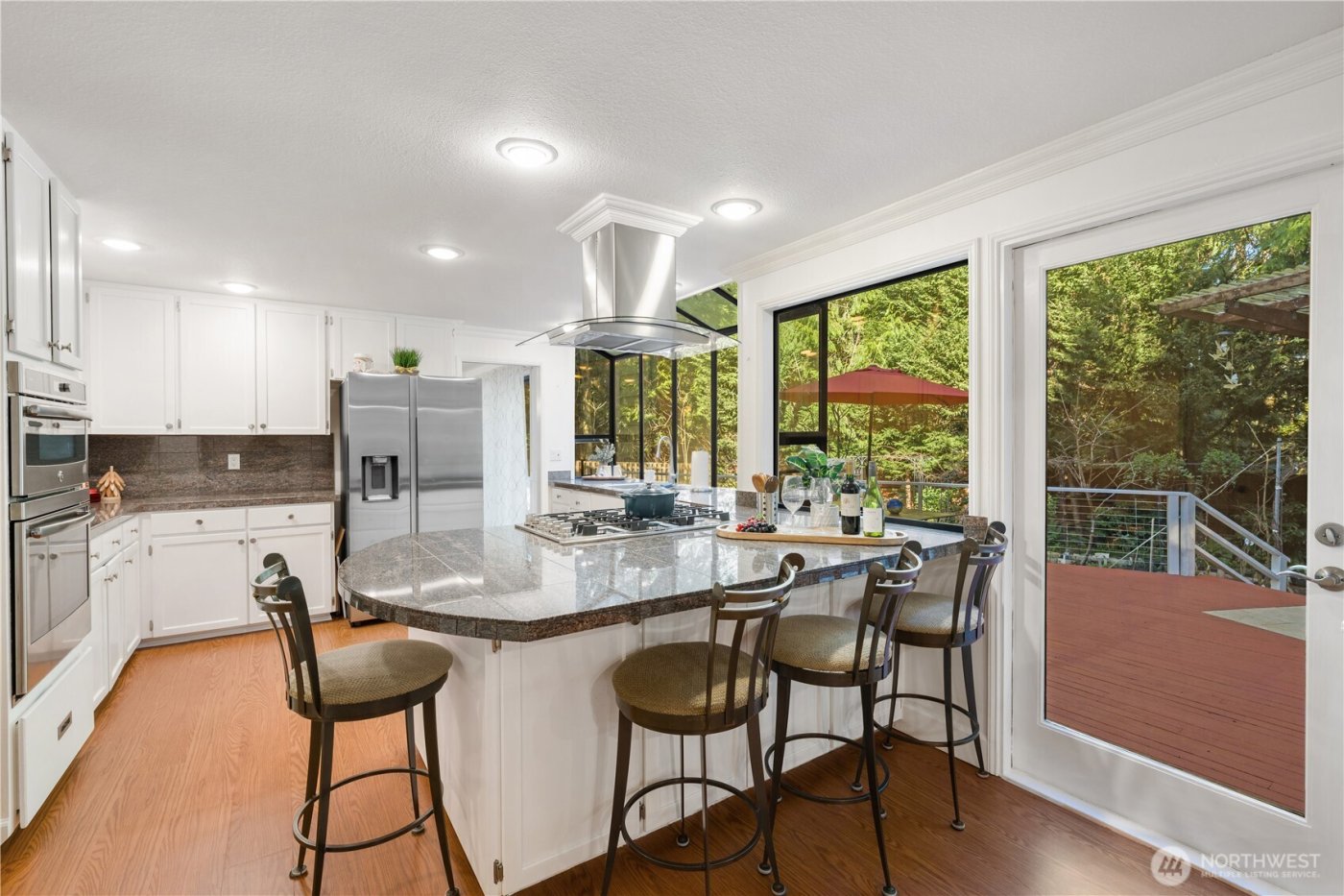 21842 NE 30th Place , Sammamish, WA 98074