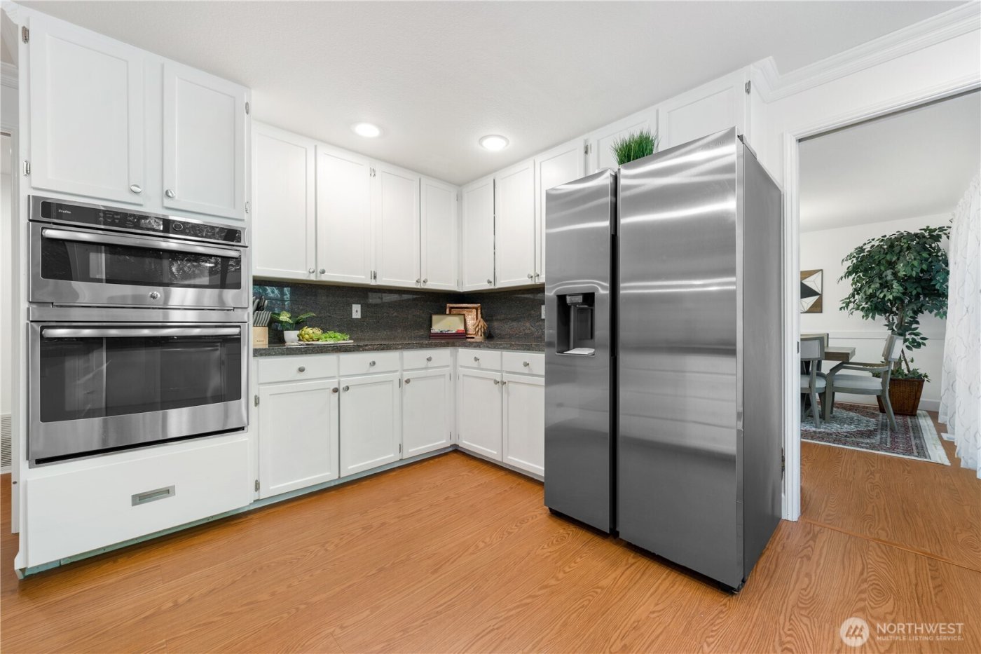 21842 NE 30th Place , Sammamish, WA 98074