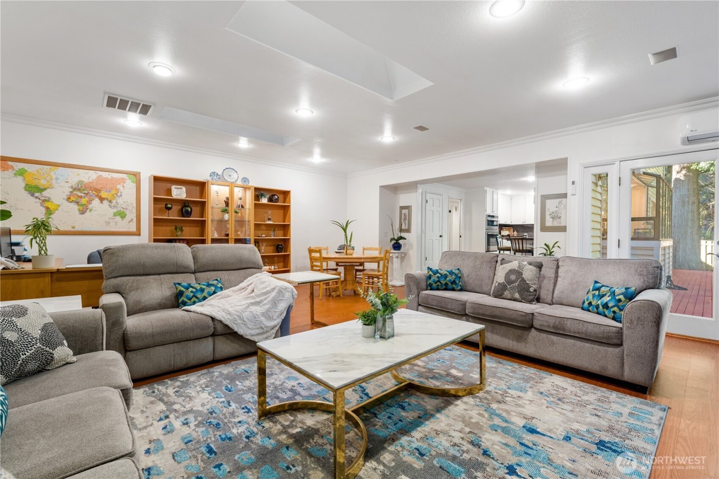 21842 NE 30th Place , Sammamish, WA 98074