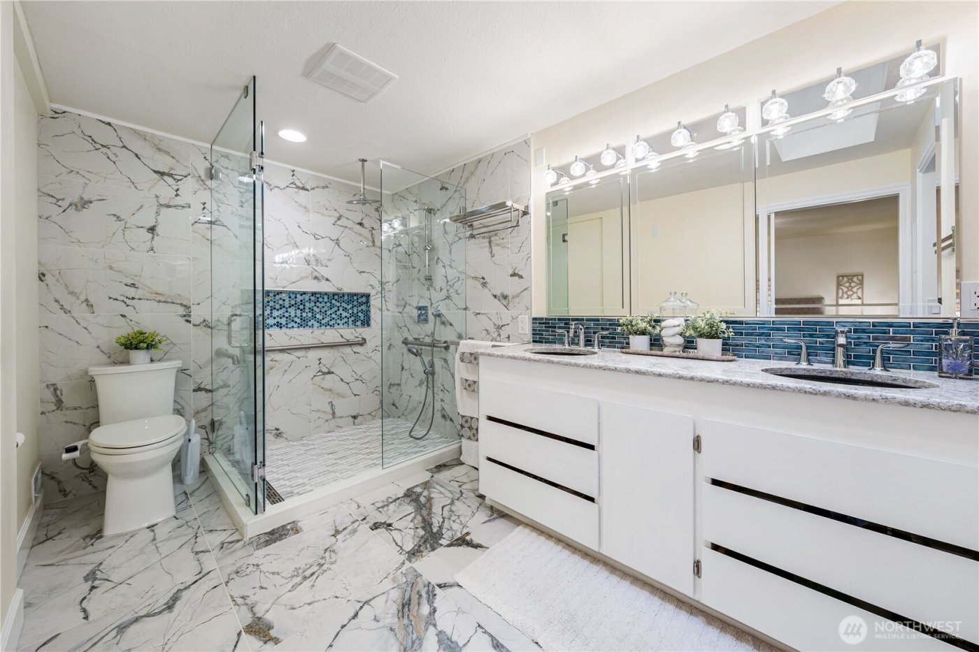 21842 NE 30th Place , Sammamish, WA 98074