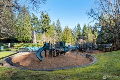 21842 NE 30th Place , Sammamish, WA 98074 - Photo 36