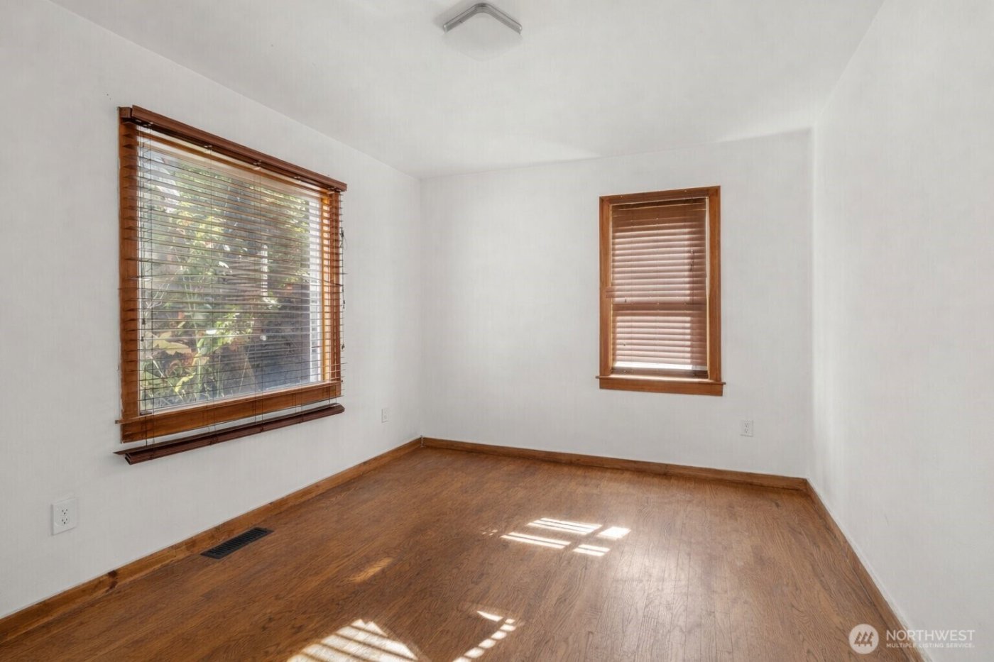 749 4th Avenue N, Kent, WA 98032