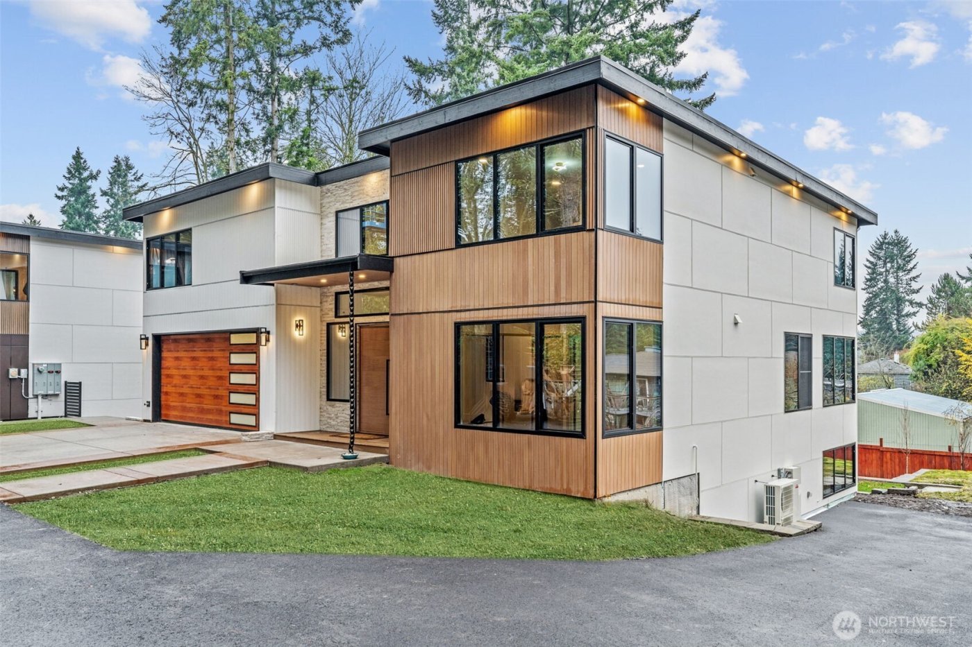 7905 240th Street SW, Edmonds, WA 98026