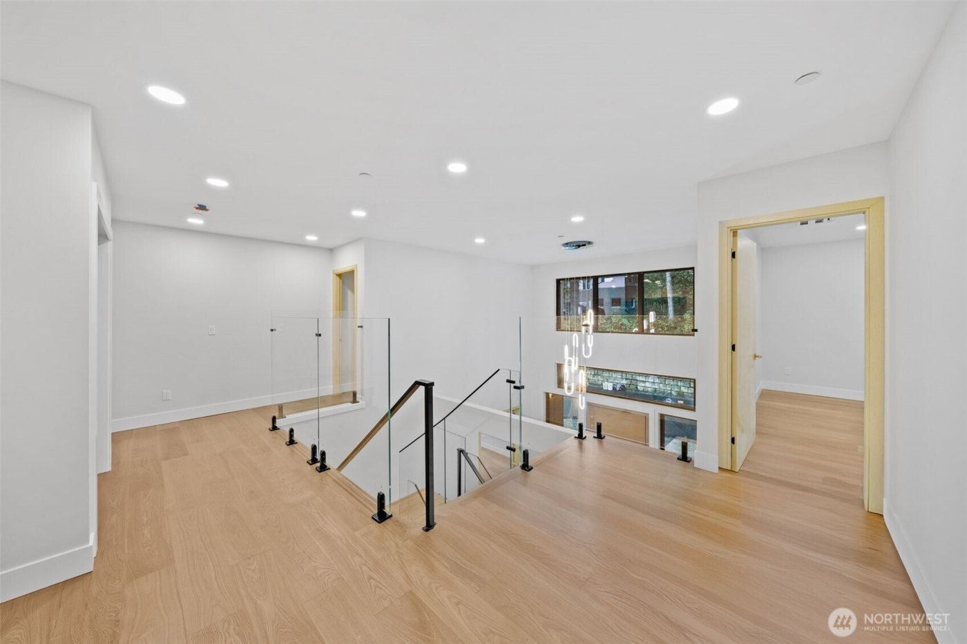 7905 240th Street SW, Edmonds, WA 98026