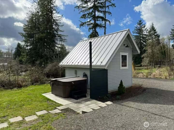 108 Chief Kiona , Silver Creek, WA 98585