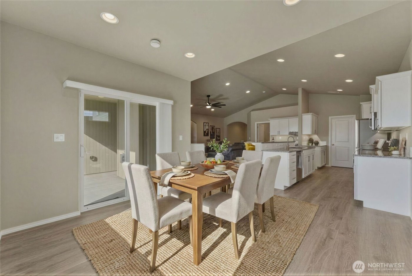 1203 SW Julia Street , College Place, WA 99324