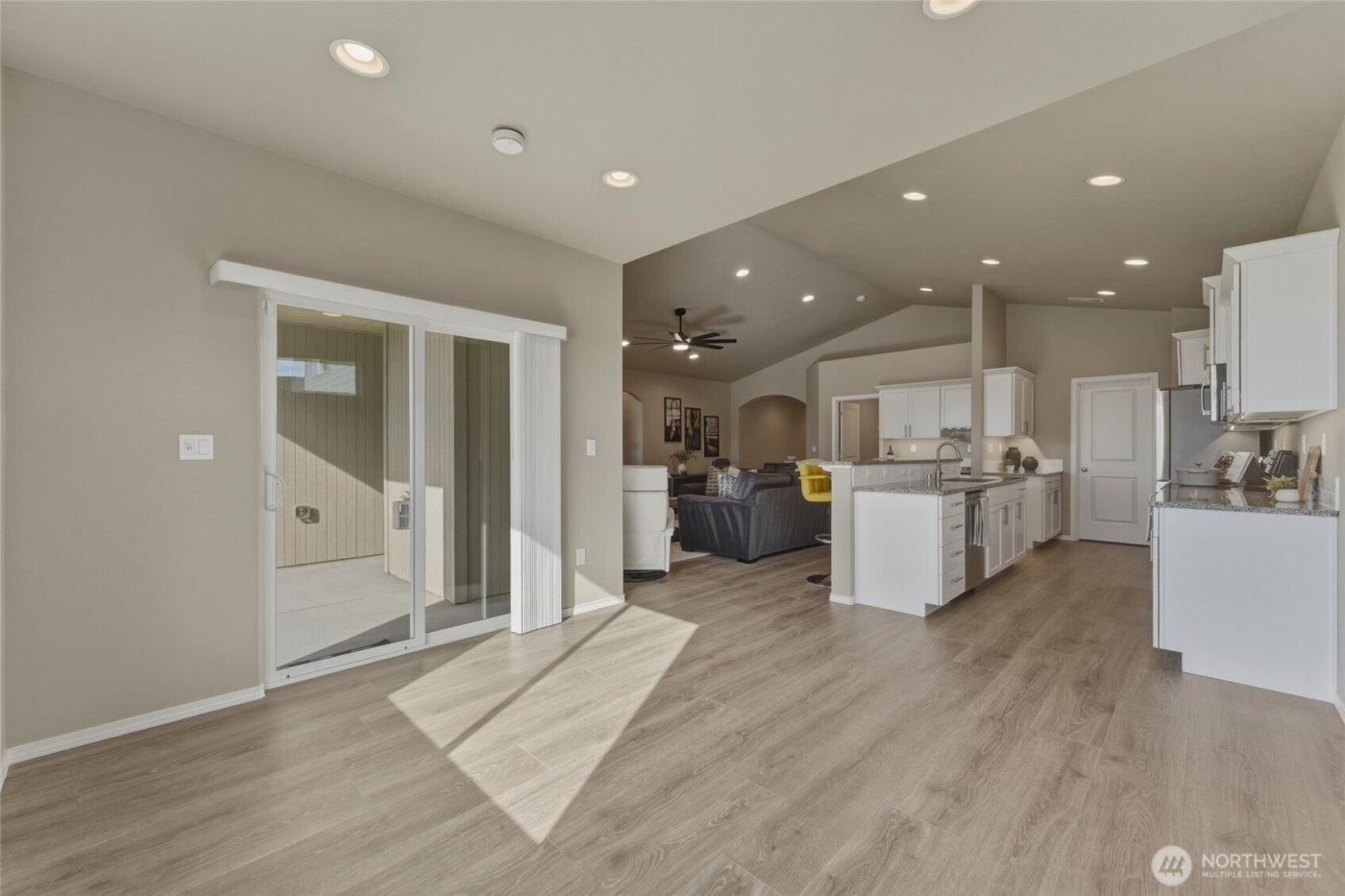 1203 SW Julia Street , College Place, WA 99324