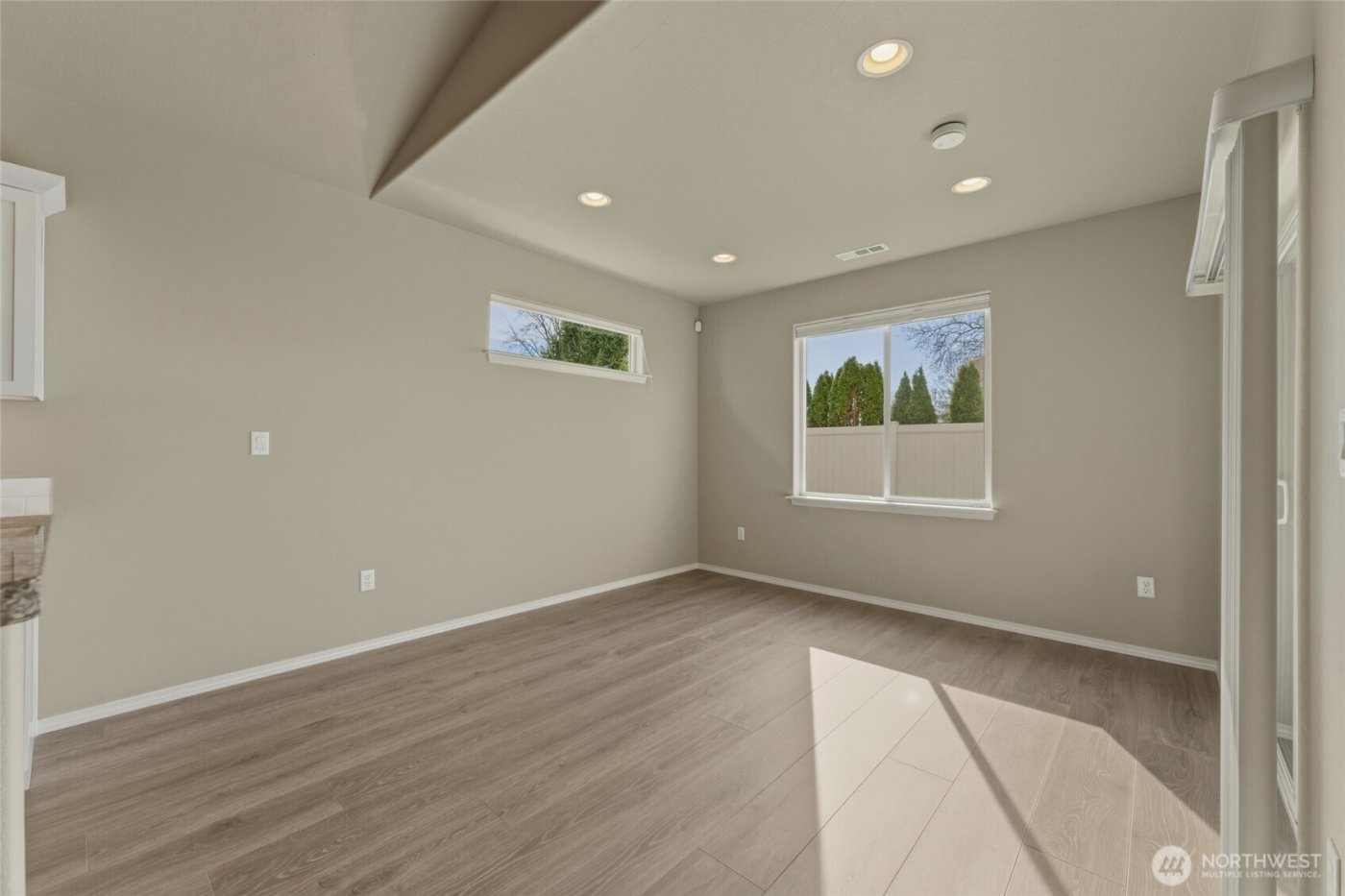 1203 SW Julia Street , College Place, WA 99324