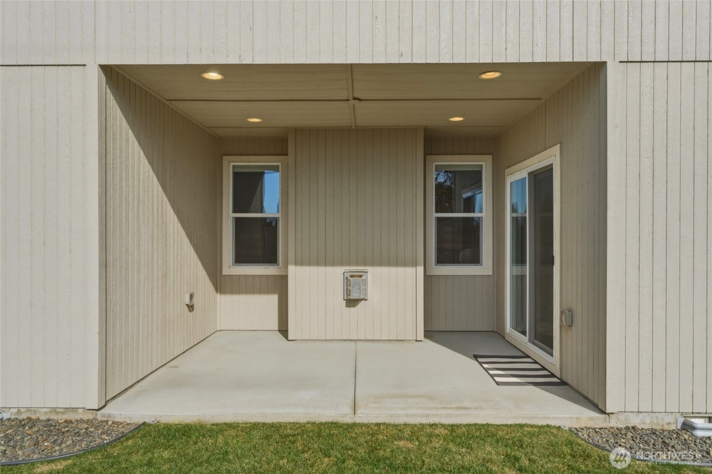 1203 SW Julia Street , College Place, WA 99324