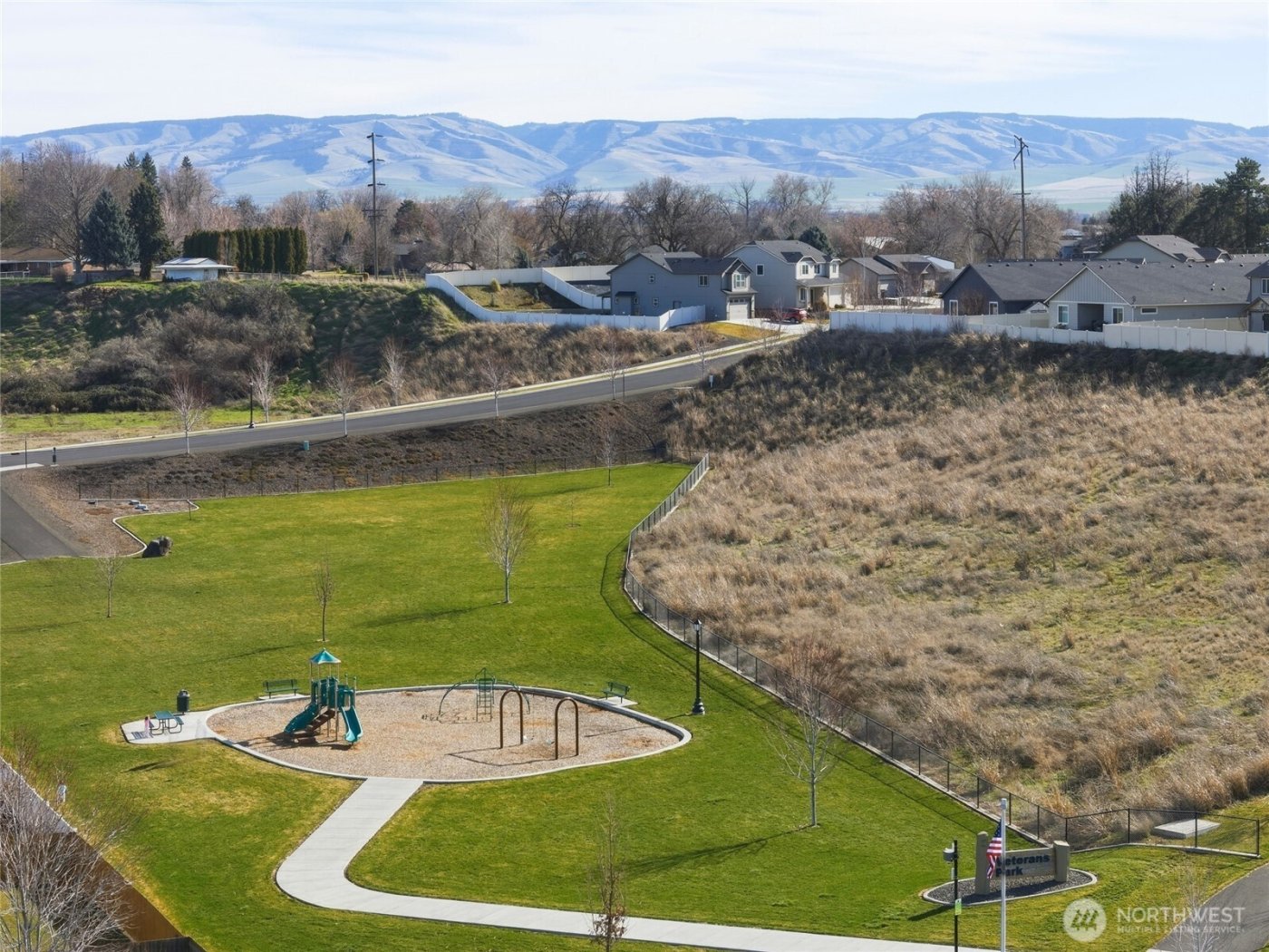 1203 SW Julia Street , College Place, WA 99324