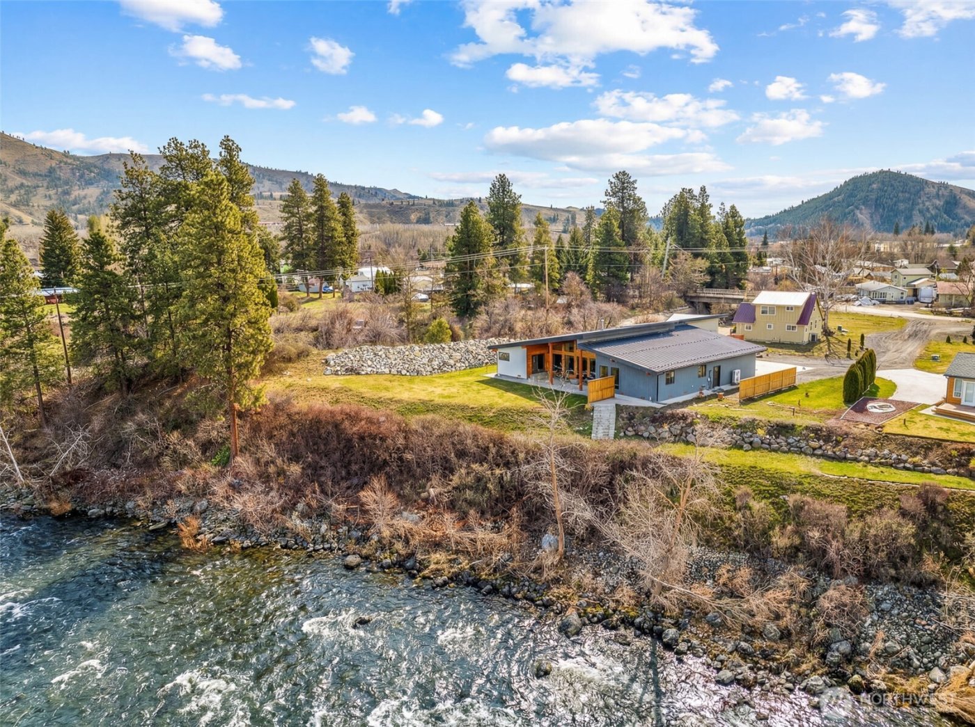 34 Steelhead Lane , Dryden, WA 98821-1111