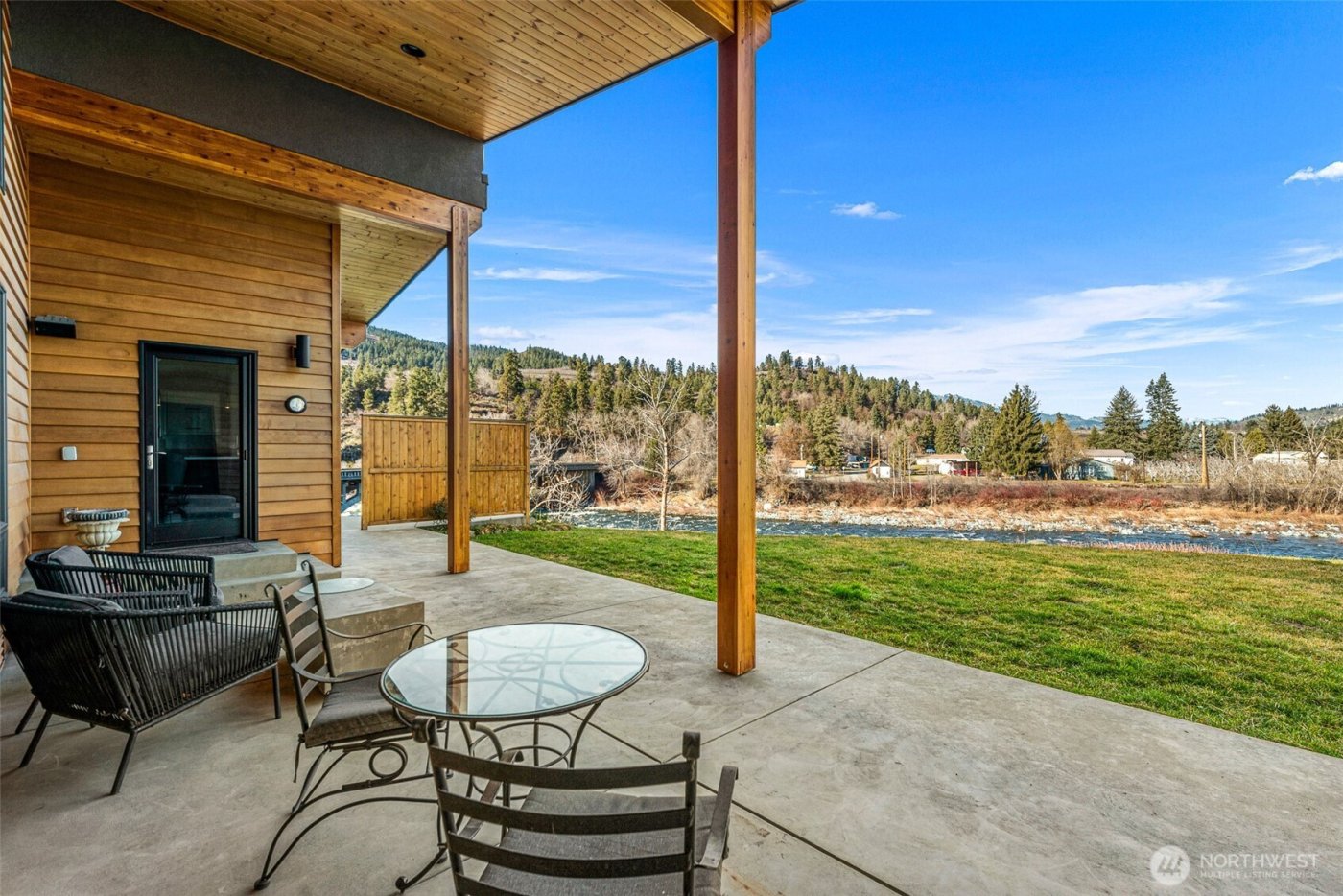 34 Steelhead Lane , Dryden, WA 98821-1111