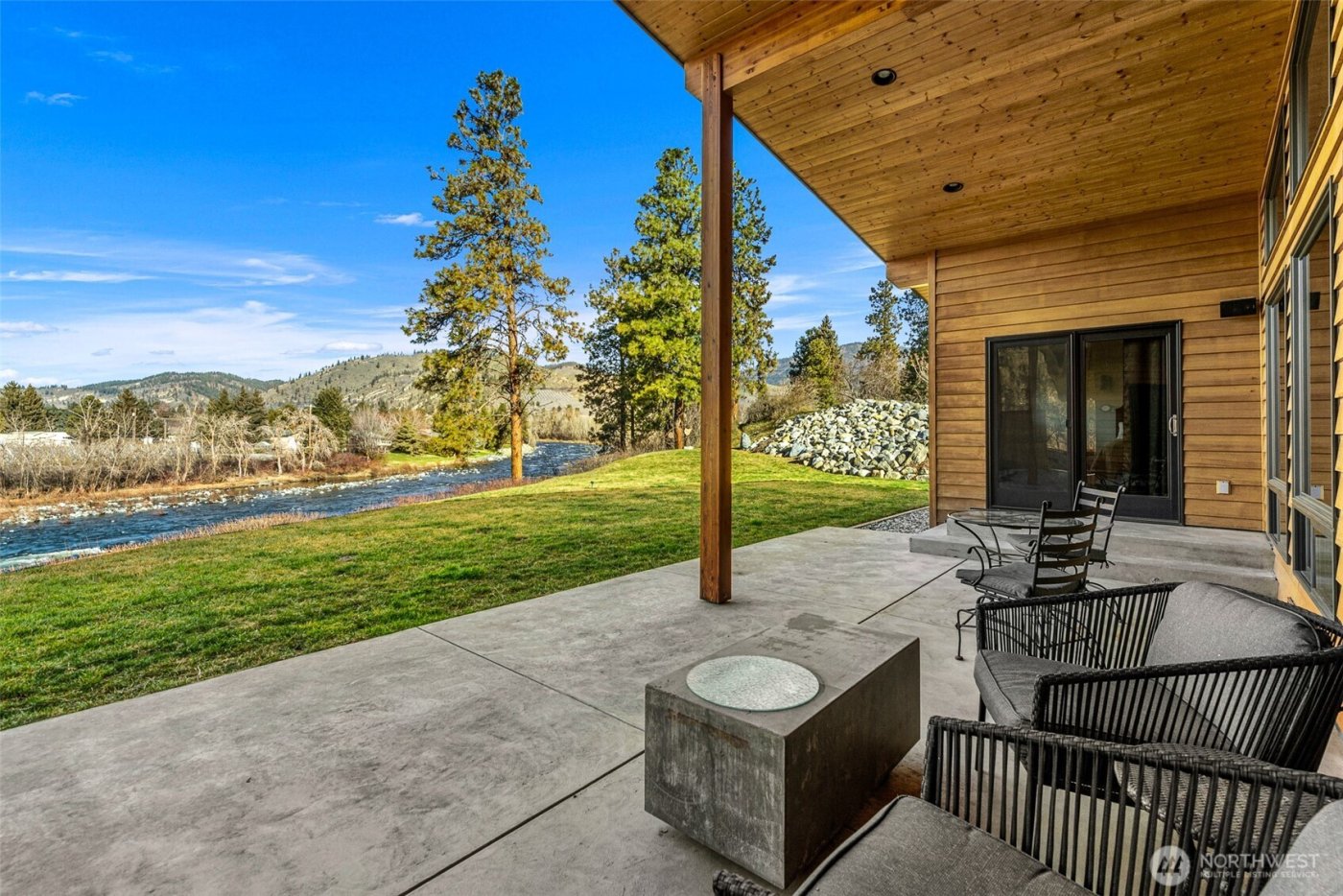 34 Steelhead Lane , Dryden, WA 98821-1111