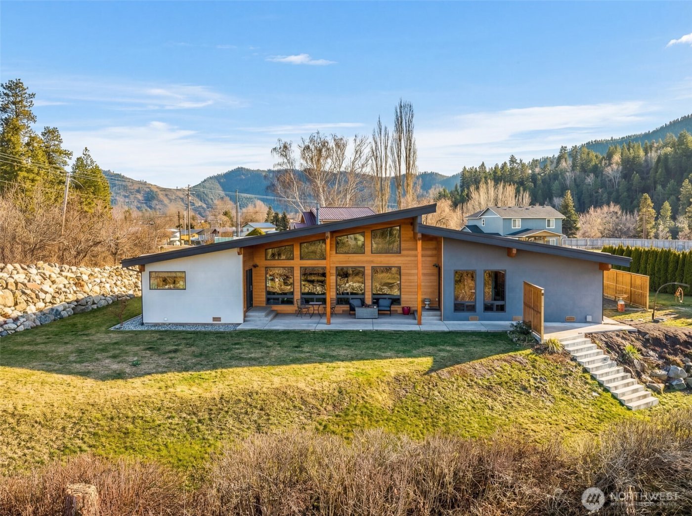34 Steelhead Lane , Dryden, WA 98821-1111