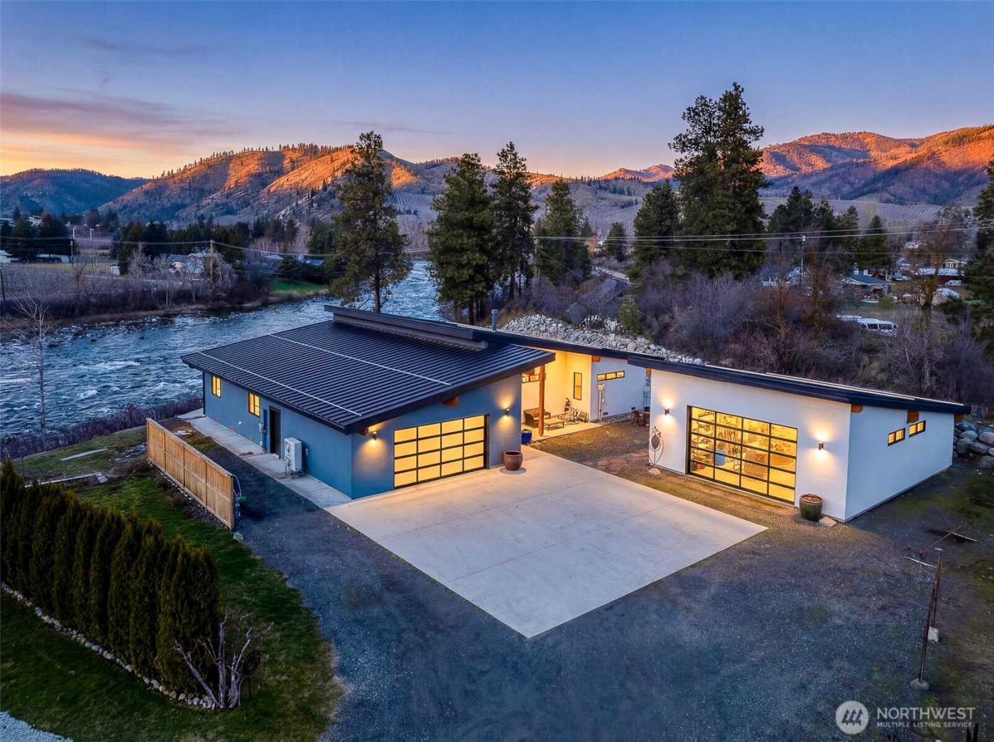 34 Steelhead Lane , Dryden, WA 98821-1111