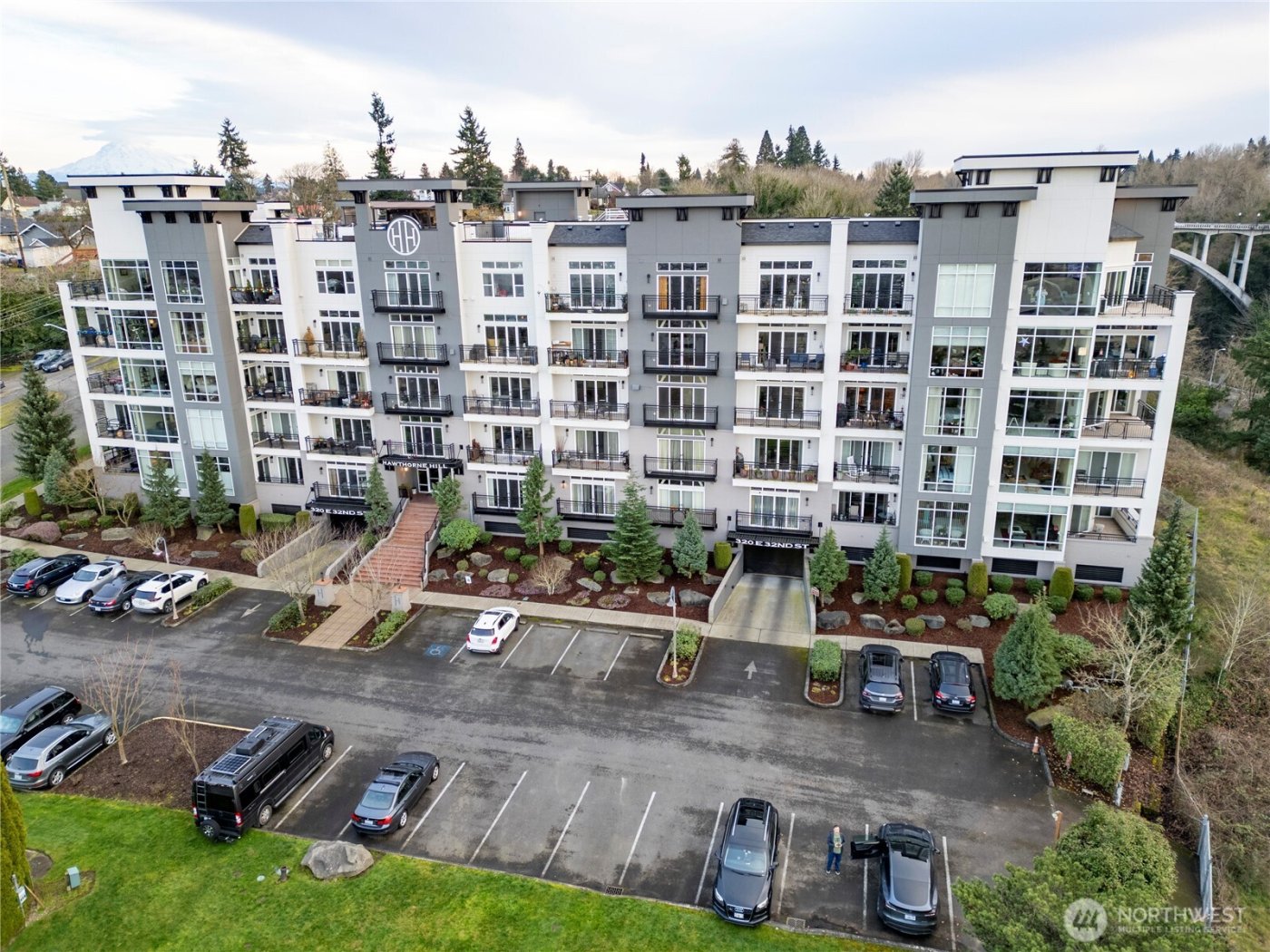 320 E 32nd Street #305, Tacoma, WA 98404
