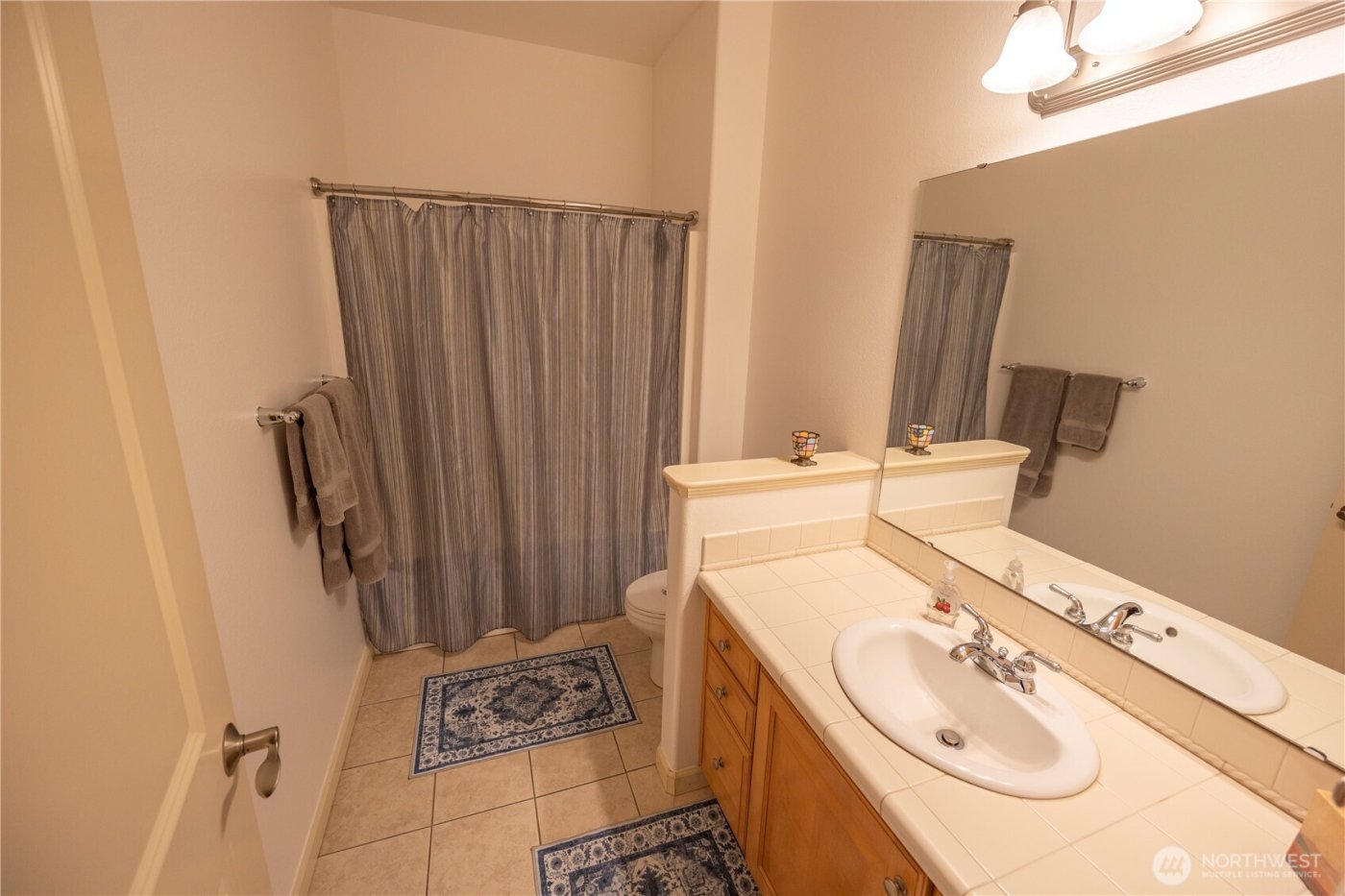 320 E 32nd Street #305, Tacoma, WA 98404