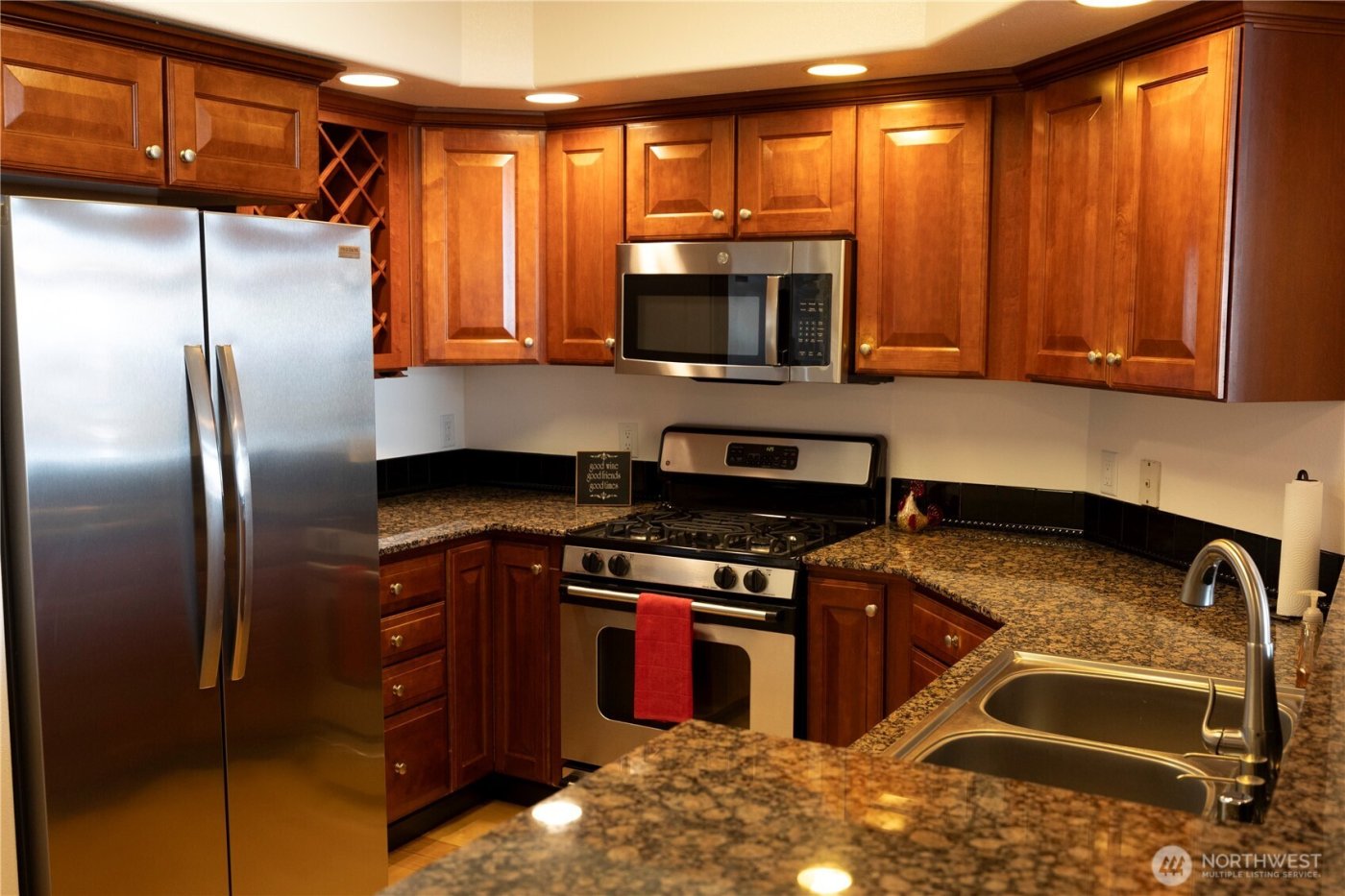 320 E 32nd Street #305, Tacoma, WA 98404