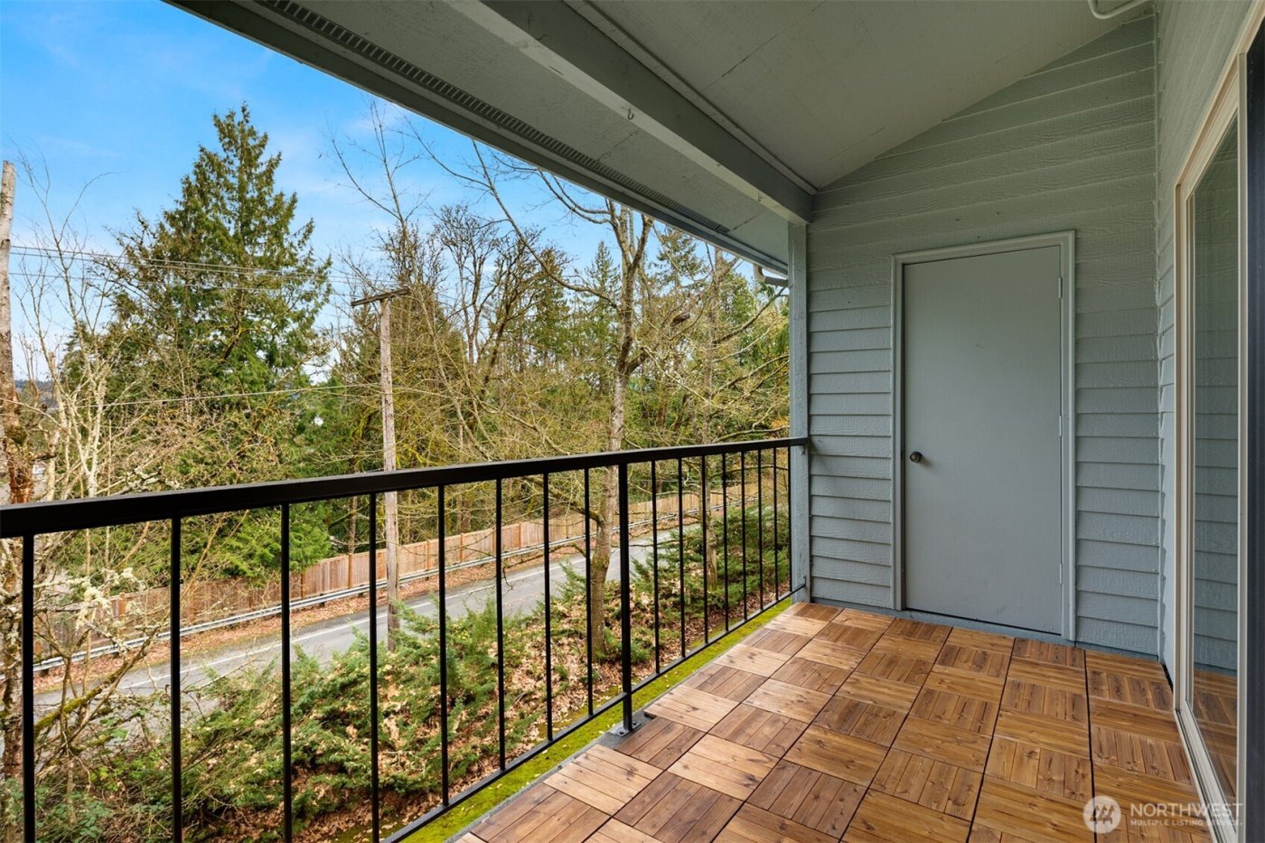 4707 W lake sammamish Parkway SE #d304, Issaquah, WA 98027
