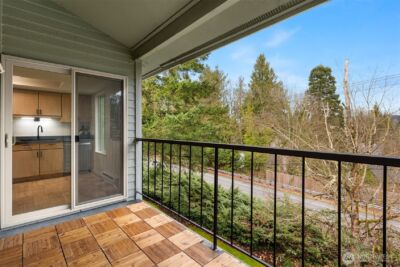 4707 W lake sammamish Parkway SE #d304, Issaquah, WA 98027 - Photo 16