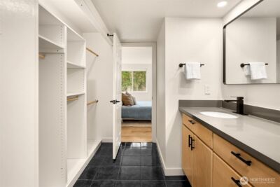 4707 W lake sammamish Parkway SE #d304, Issaquah, WA 98027 - Photo 22
