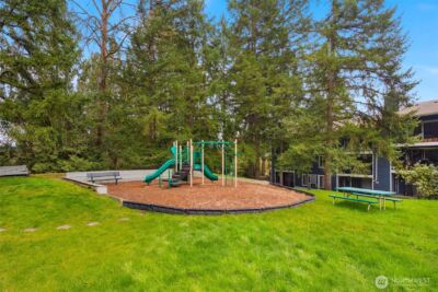 4707 W lake sammamish Parkway SE #d304, Issaquah, WA 98027 - Photo 26