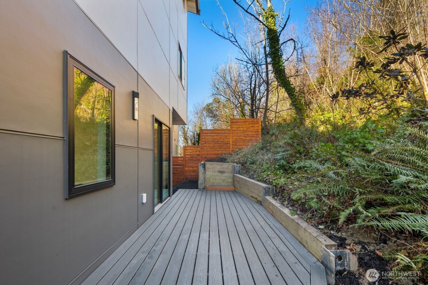 5252 23rd Avenue SW, Seattle, WA 98106