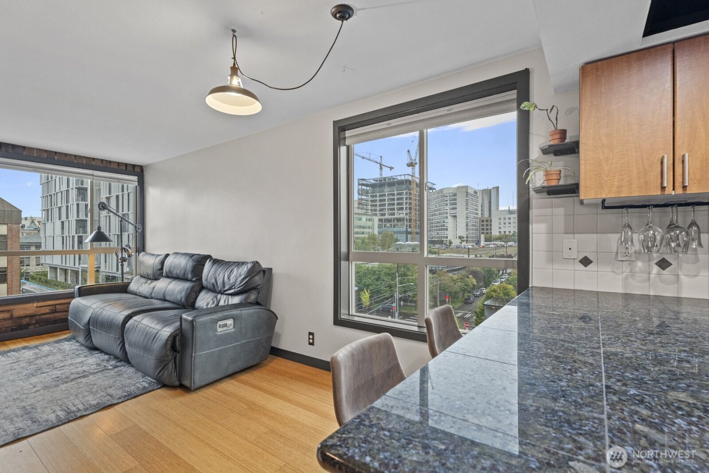 905 Cherry Street #601, Seattle, WA 98104