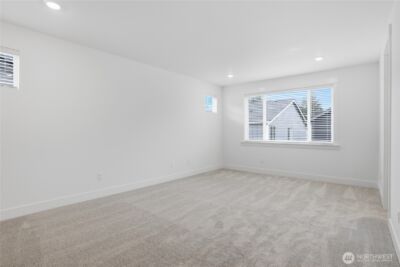 32411 Vine Avenue SE, Black Diamond, WA 98010 - Photo 14