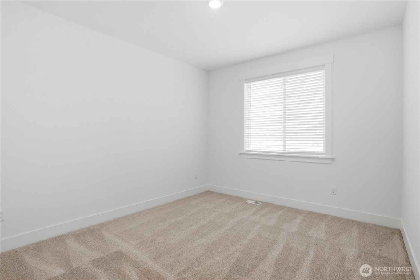 32411 Vine Avenue SE, Black Diamond, WA 98010