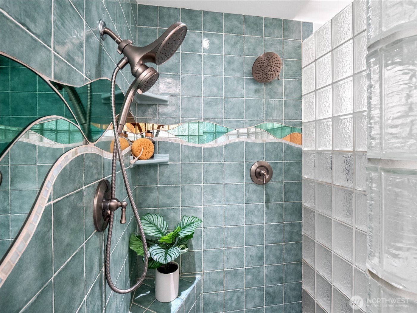 17519 NE 38th Court #9B, Redmond, WA 98052