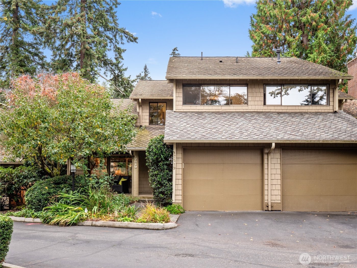 17519 NE 38th Court #9B, Redmond, WA 98052