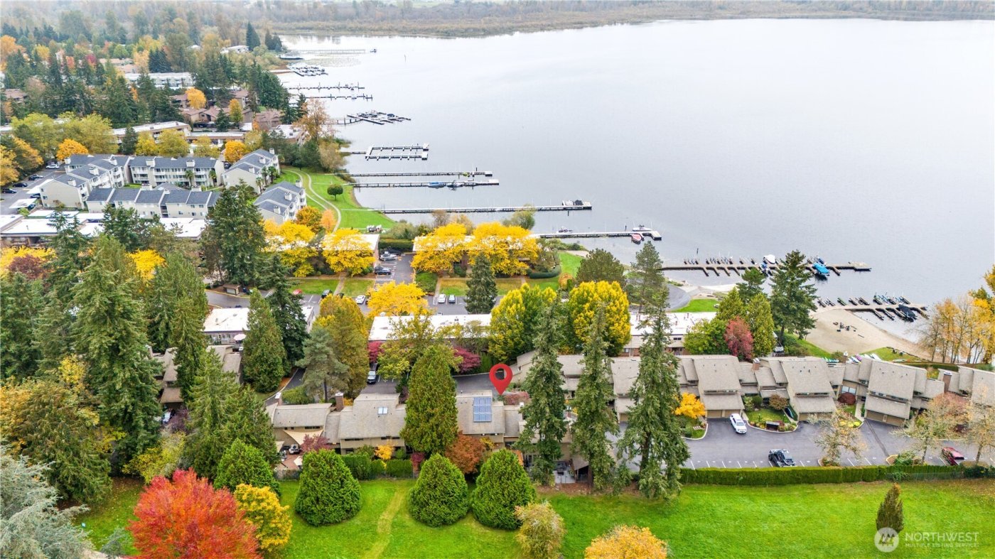 17519 NE 38th Court #9B, Redmond, WA 98052