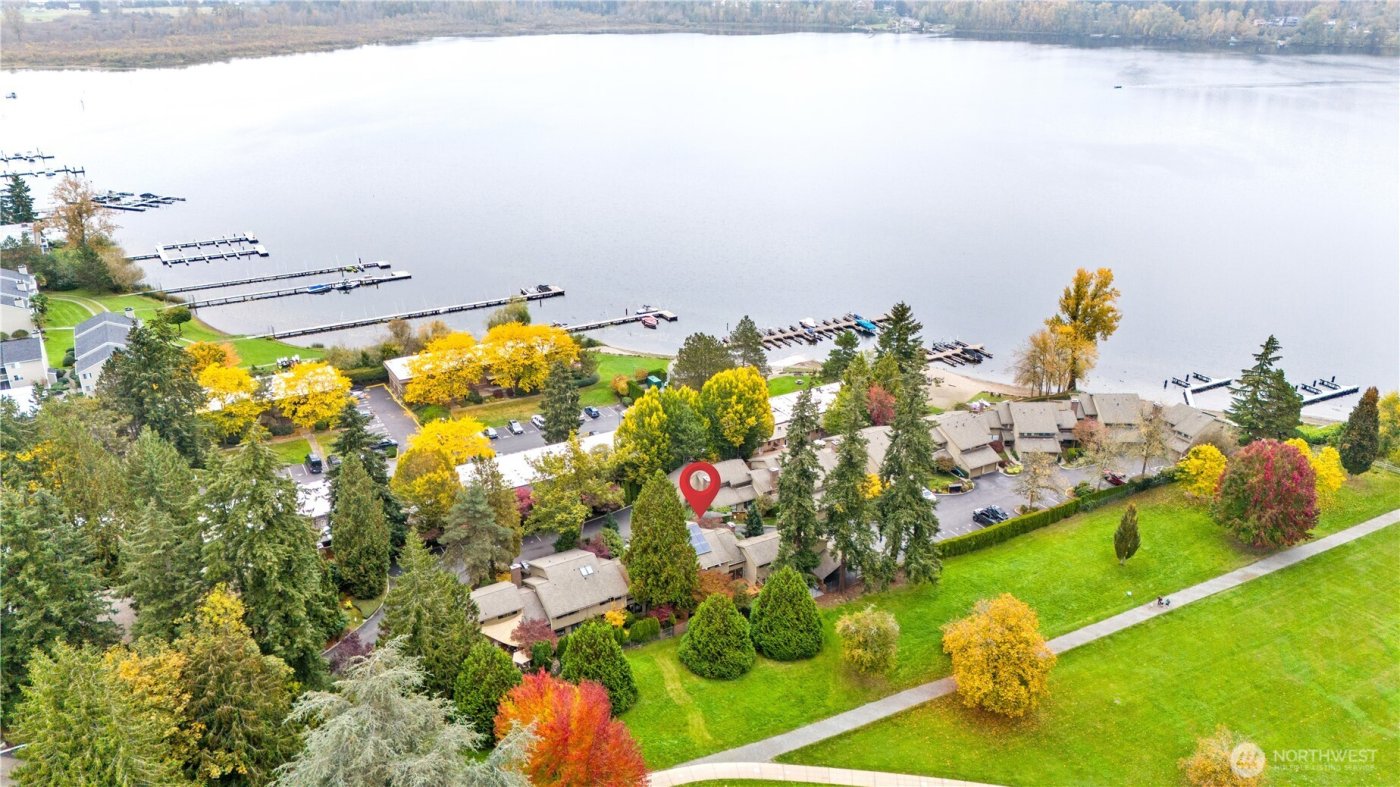 17519 NE 38th Court #9B, Redmond, WA 98052