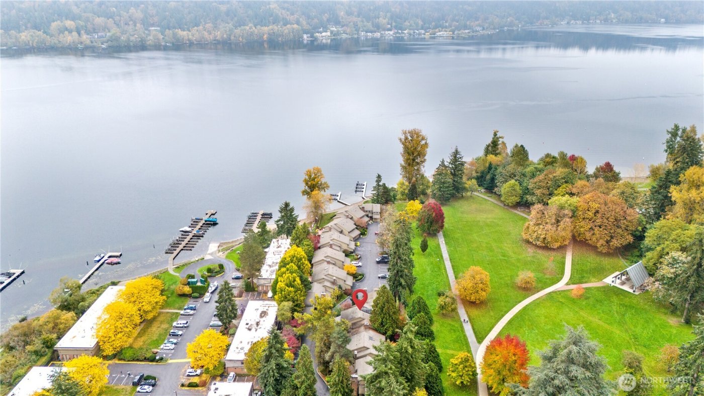 17519 NE 38th Court #9B, Redmond, WA 98052