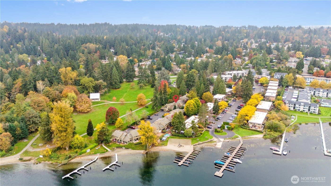 17519 NE 38th Court #9B, Redmond, WA 98052