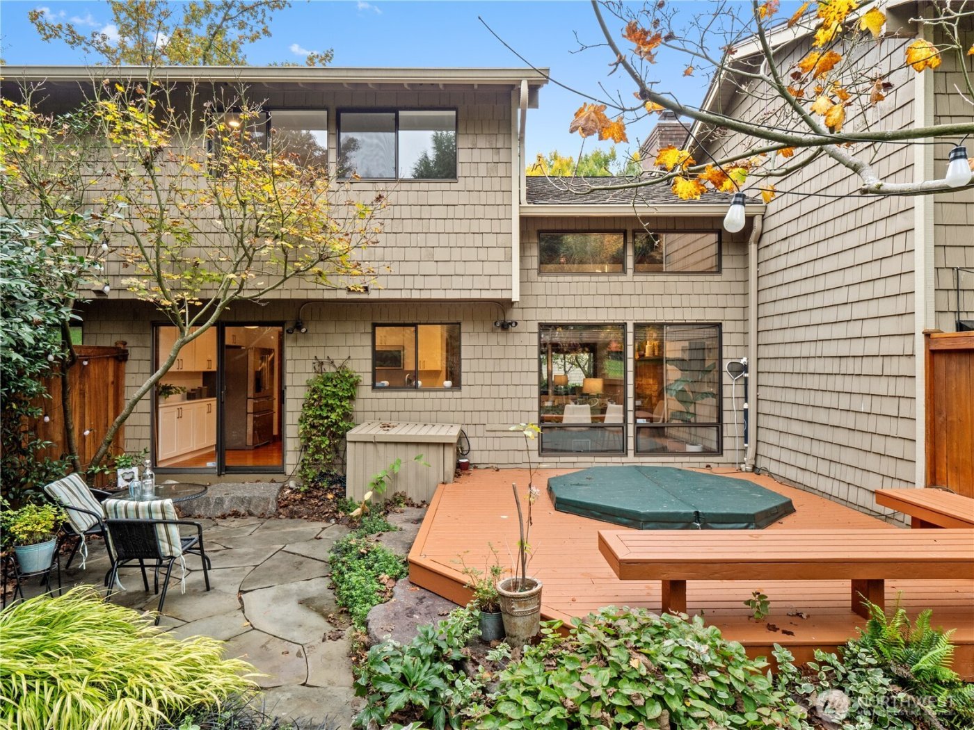 17519 NE 38th Court #9B, Redmond, WA 98052