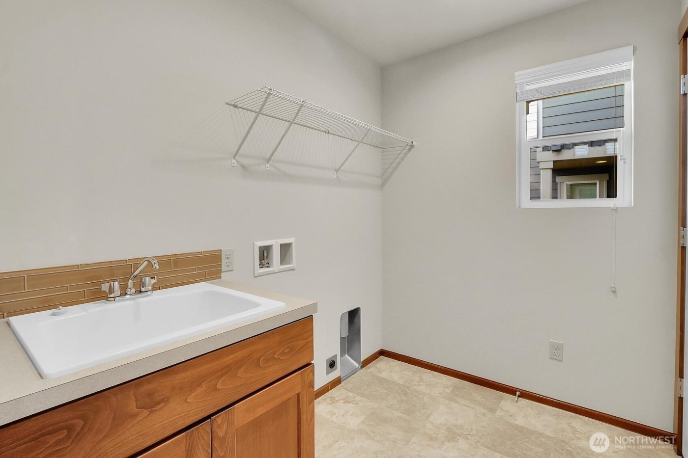 5209 Glenwood Avenue , Everett, WA 98203