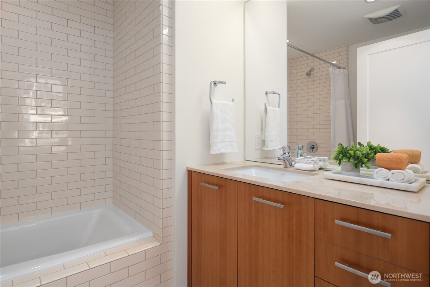 10700 NE 4th Street #2802, Bellevue, WA 98004