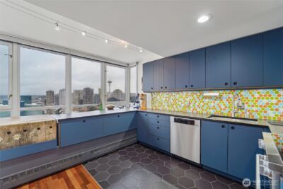 2125 1st Avenue #1702, Seattle, WA 98121 - Photo 10