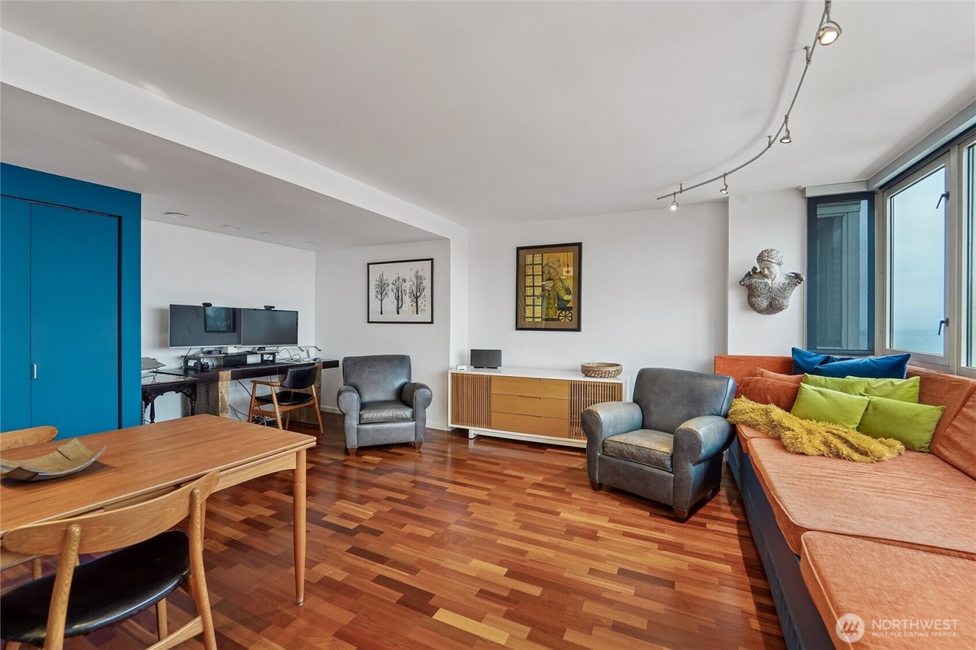 2125 1st Avenue #1702, Seattle, WA 98121