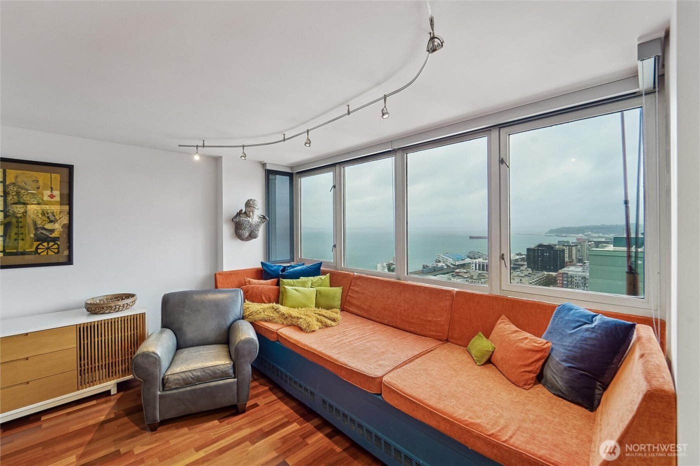 2125 1st Avenue #1702, Seattle, WA 98121