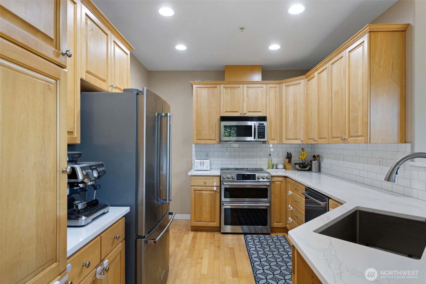 1855 Trossachs Boulevard SE #703, Sammamish, WA 98075