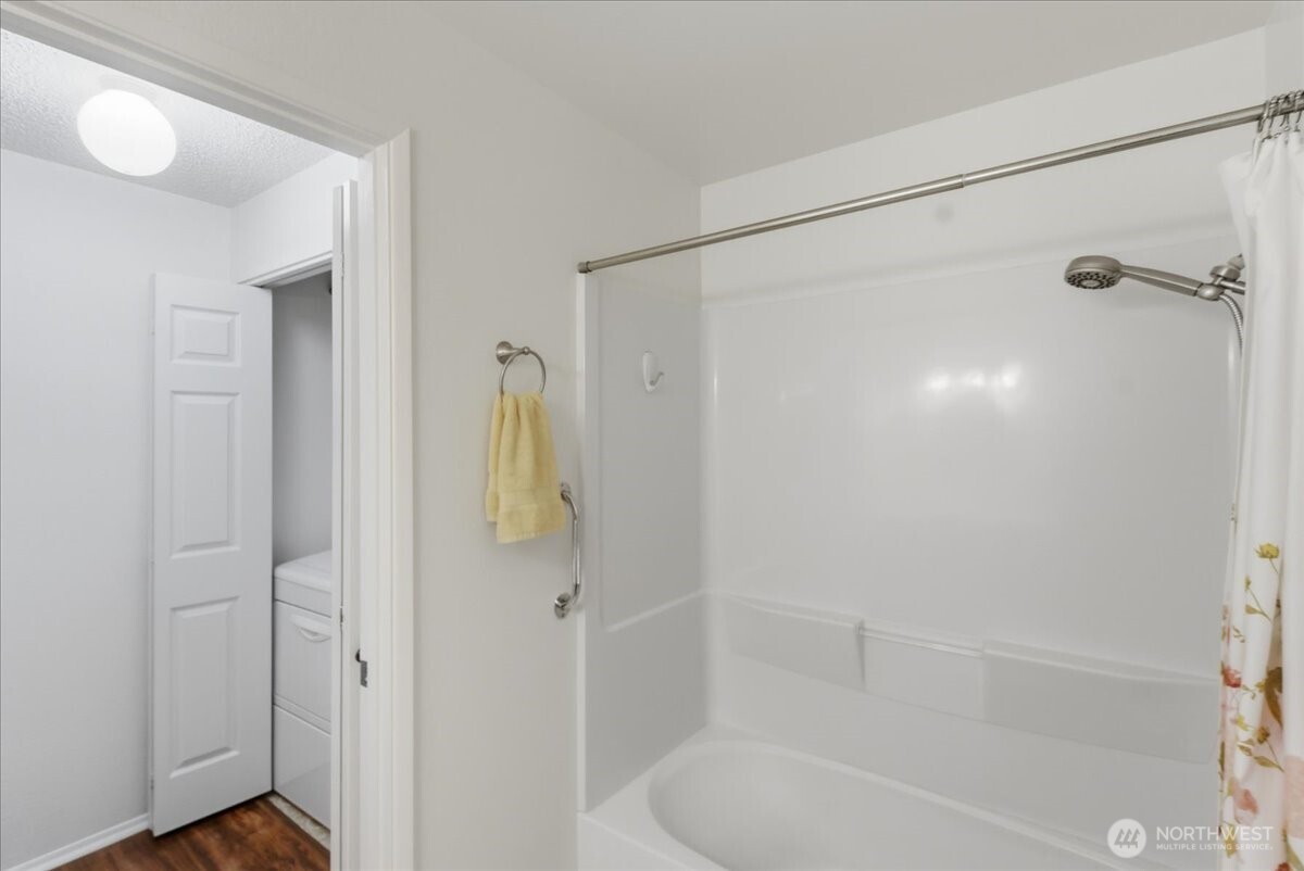 13102 NW 8th Way #C, Vancouver, WA 98685