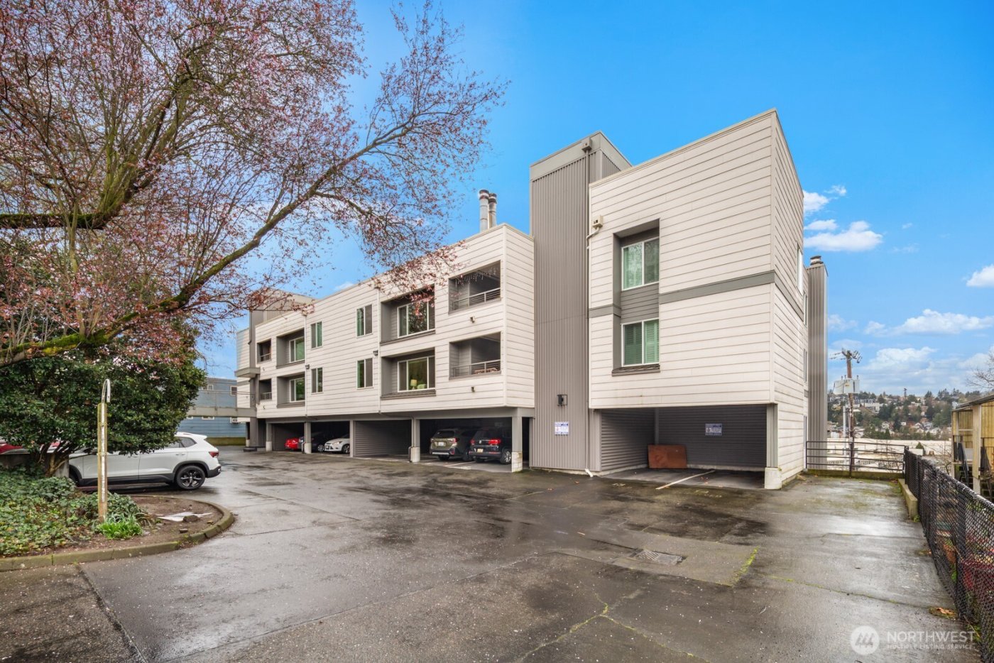 3609 14th Avenue W #207, Seattle, WA 98119