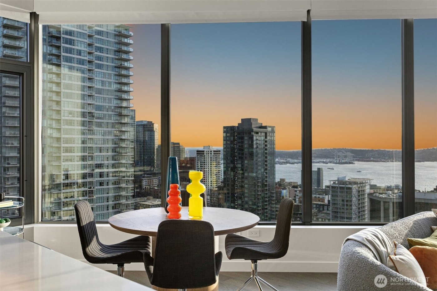 2510 6th Avenue #2504, Seattle, WA 98121